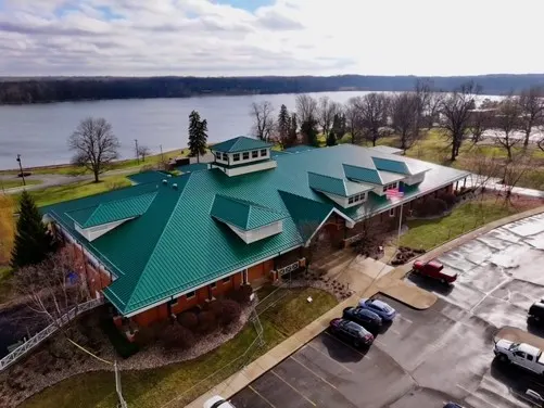 Manufacturer-certified roof installation in Veedersburg