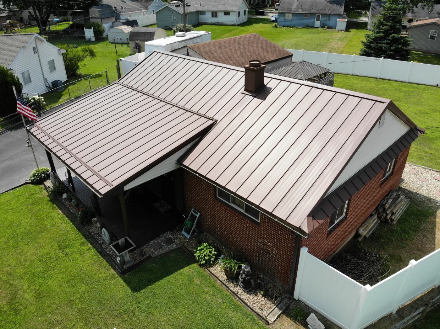 Manufacturer-certified roof installation in Veedersburg